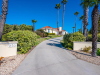 SWEEPING OCEAN AND COASTLINE VIEWS