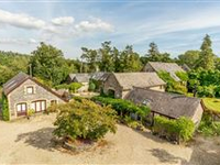 SUPERB FAMILY COMPOUND COMPRISING OF MAIN HOUSE AND FOUR COTTAGES