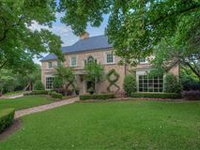 CLASSIC TRADITIONAL IN THE HEART OF WESTOVER HILLS