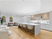 HISTORIC PROPERTY WITH MODERN INTERIOR