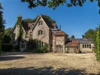 WELL-PROPORTIONED OLD RECTORY WITH AN ANNEXE