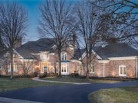 REFINED CLASSIC HOME IN AN EXCLUSIVE PRIVATE SETTING