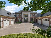 ONE OF THE FINEST RESIDENCES IN OAKLAND COUNTY