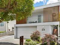 GORGEOUS CONTEMPORARY HOME IN HURSTVILLE