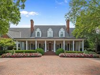 THE EPITOME OF CLASSIC LOW COUNTRY ARCHITECTURE