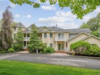 WONDERFUL COLONIAL HOME IN PRESTIGIOUS LAUR-ANN ESTATES