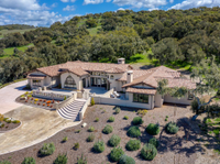 SOPHISTICATED WINE COUNTRY LIVING