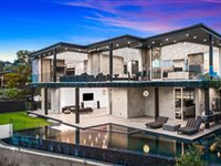CUSTOM MODERN TROPHY ESTATE