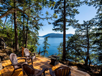 OCEANFRONT OASIS IN SALT SPRING ISLAND