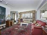 SUNNY, QUIET, THREE BEDROOM HOME