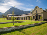 EQUESTRIAN PARADISE IN THE HEART OF THE WINELANDS