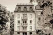 SPACIOUS APARTMENT BUILDING - GREAT OPPORTUNITY