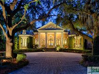 THE ULTIMATE CUSTOM HOME