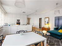 CHARMING, BRIGHT AND SUNNY APPARTMENT