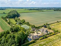 BEAUTIFUL COTSWOLD STONE BARN CONVERSION WITH ADJOINING COTTAGE