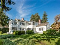 PEACEFUL AND PRIVATE RETREAT - THE JEWEL OF SAG HARBOR