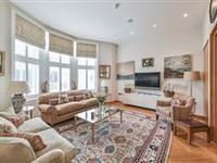IMMACULATELY PRESENTED ONE BEDROOM DUPLEX APARTMENT