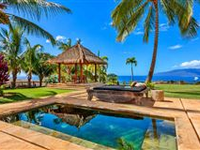BALI-STYLE REFUGE ON SIX ACRES