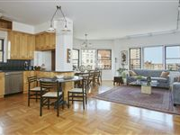 YOU WILL NOT OUTGROW THIS HORIZONTAL TOWNHOUSE IN THE SKY