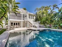 OLD FLORIDA STYLE HOME IN THE HEART OF CAPTIVA
