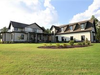 STUNNING 13 ACRE ESTATE