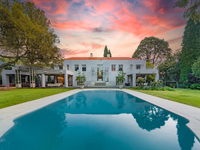 COMPLETE COMBINATION OF LUXURY AND FAMILY LIVING