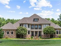 PRIVATE ESTATE OASIS IN CHESTERFIELD