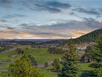 STUNNING VIEWS AND DESIGNER FINISHES