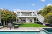 TASTEFULLY REDESIGNED WONDERLAND OF MODERN CONVENIENCE
