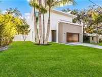 STUNNING, 2017 BUILT MODERN HOME