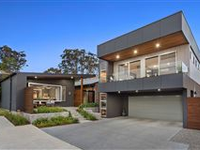 DAZZLING CONTEMPORARY HOME WITH STYLISH INTERIORS