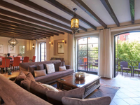 ROSEWOOD RESIDENCE 7