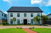 GRACIOUS AND UPDATED GEORGIAN HOME ONLY MINUTES TO DOWNTOWN DALLAS