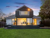CLASSIC 1950S BUNGALOW
