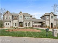 CONTEMPORARY MOUNTAIN HOME IN THE CLIFFS AT WALNUT COVE