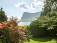 PRESTIGIOUS RESIDENCE WITH LAKE ACCESS