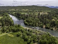 DREAM EQUESTRIAN HOME ON THE BANKS OF THE ROGUE RIVER