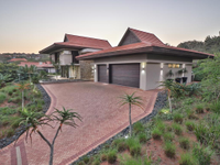 MASTERPIECE OF ZIMBALI – SPARKLING AND BRIGHT CONTEMPORARY