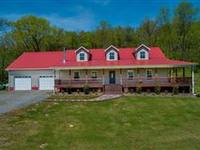 GORGEOUS TRADITIONAL HOME WITH GREAT PRIVACY
