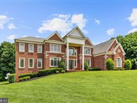 ELEGANT HOME IN AMAZING CUL-DE-SAC LOCATION