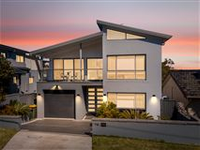 SLEEK AND CHIC CONTEMPORARY HOME IN CONNELLS POINT