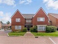 ATTRACTIVE MODERN DOUBLE-FRONTED PROPERTY WITH TONS OF LIGHT