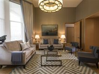 LUXURY APARTMENT AT ONE KENSINGTON GARDENS