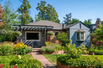 MODERN ELEGANCE ON MAPLETON HILL!