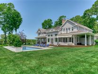 AMAZING CUSTOM BRIDGEHAMPTON MANSION
