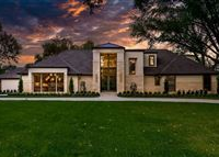 STUNNING MODERN CONTEMPORARY HOME WITH ALL THE BELLS AND WHISTLES