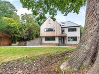 STUNNING NEW HOME BEAUTIFULLY APPOINTED
