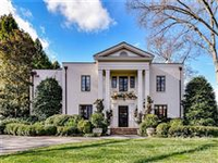 WELL-RENOVATED CLASSIC MYERS PARK HOME