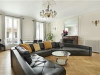 THIS SPACIOUS FLOOR THROUGH APARTMENT IS BEAUTIFULLY APPOINTED