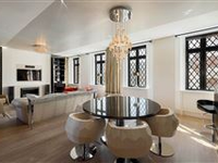 IMMACULATE FIRST FLOOR APARTMENT